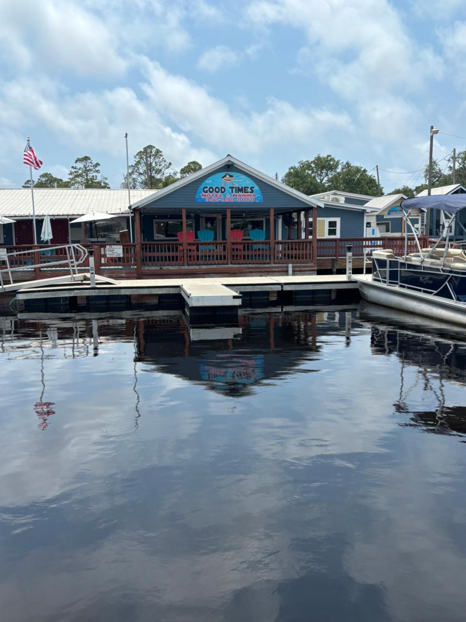 Good Times Motel And Marina Steinhatchee Exterior foto